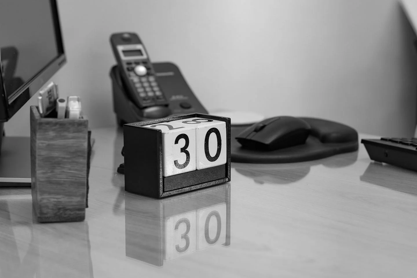 A desk calendar